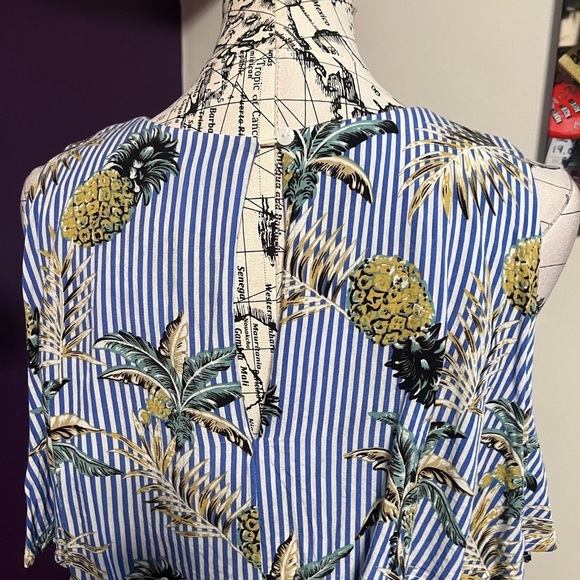 Doe & Rae Pineapple Print Cold Shoulder Dress - Picture 6 of 8